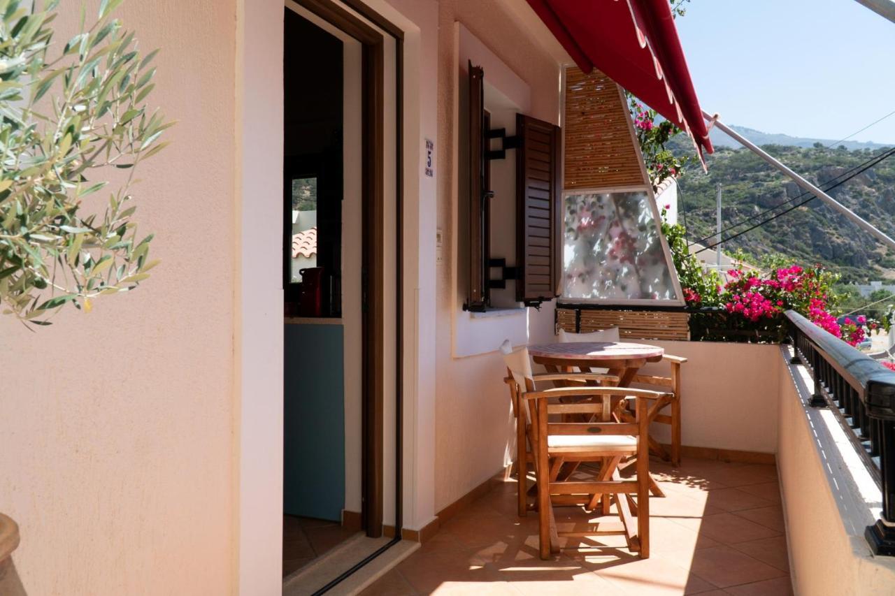 Apartamento Arhondiko Sougia Exterior foto
